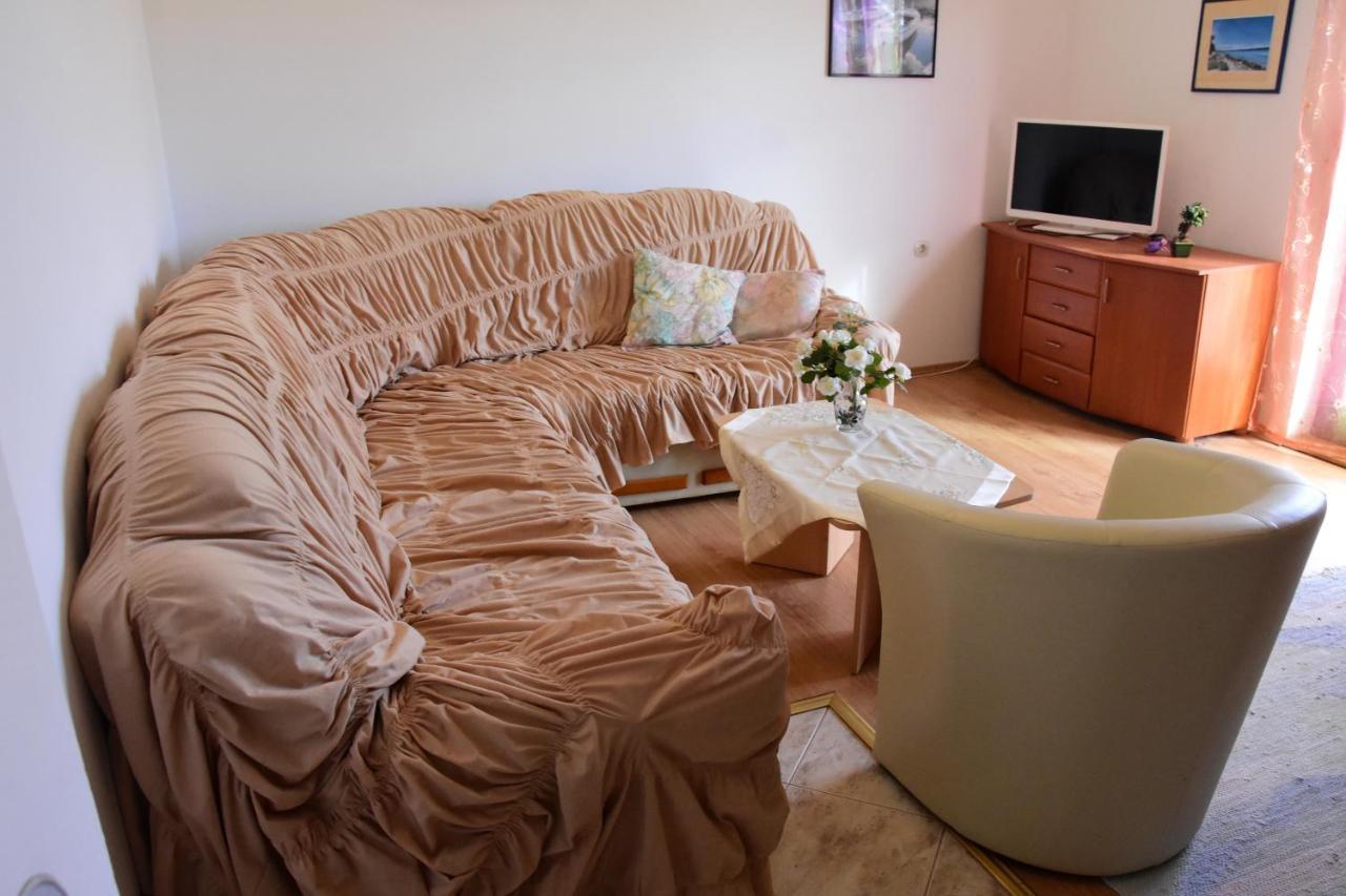 Apartments Zana Vir Ngoại thất bức ảnh