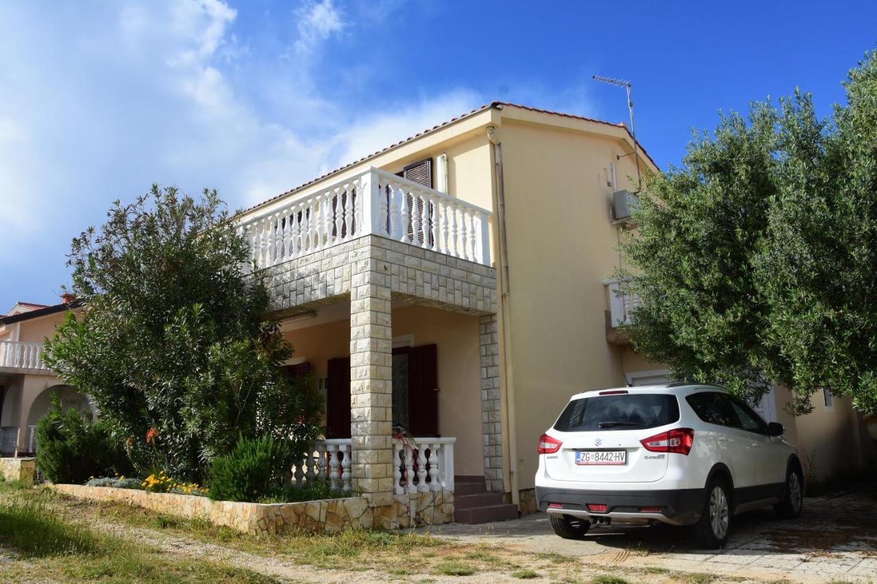 Apartments Zana Vir Ngoại thất bức ảnh